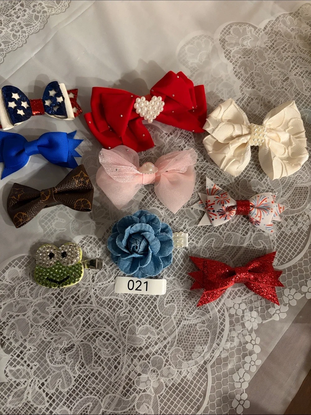 021, lHair Mini Bow  Red, Blue, Pink, Cream, Green for Labubu doll(No Doll)